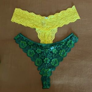 Two pairs VS lace undies 🌼